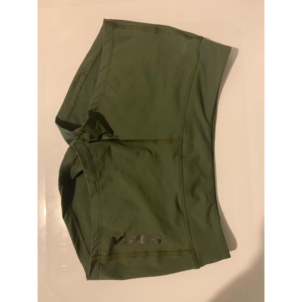 Virus  Training Shorts